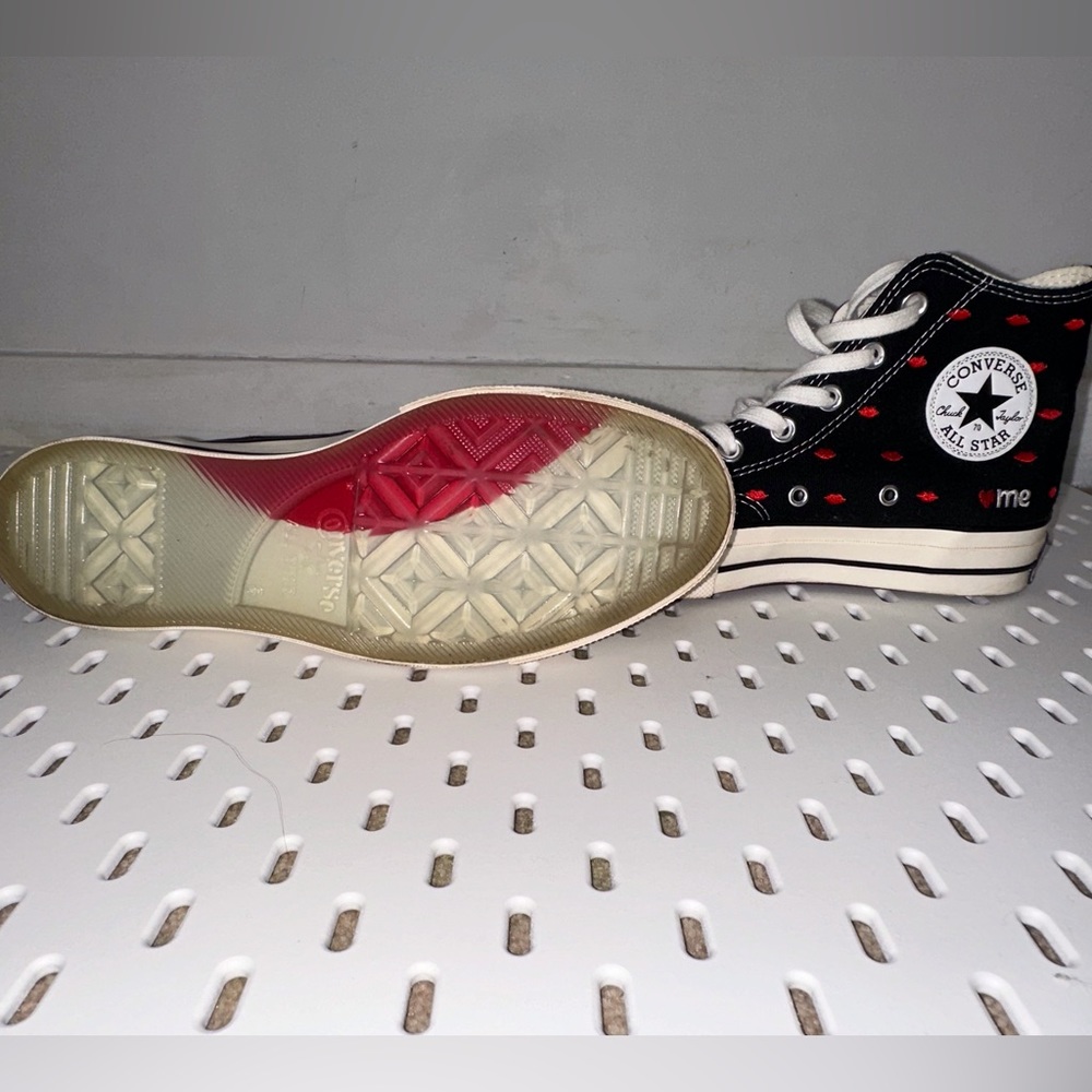 Converse shoes - Picture 6 of 8